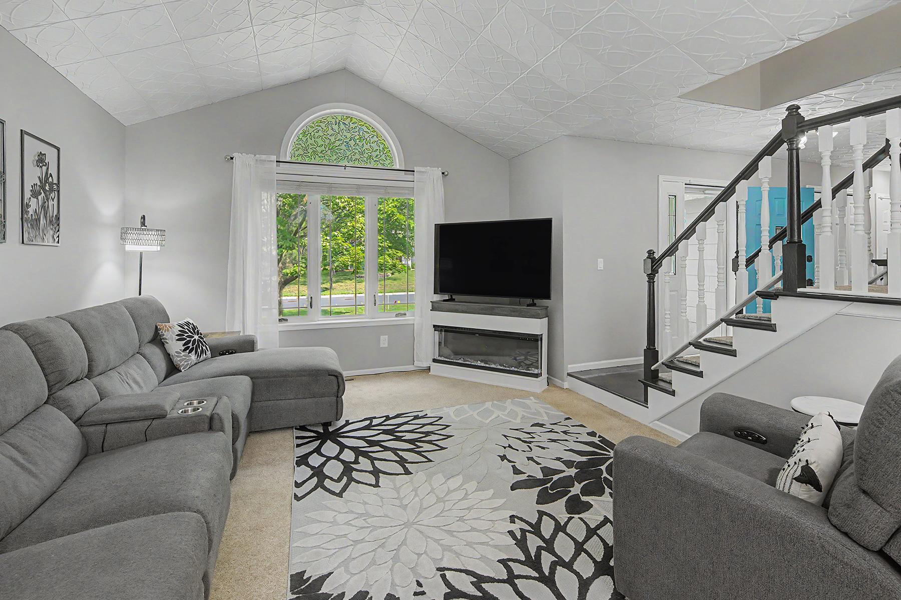 1705 Rushmore Drive
