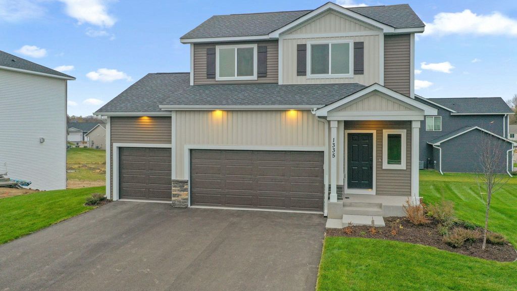 Photo of 1335 Orchid Way, New Richmond, WI 54017 (MLS # 7015083)