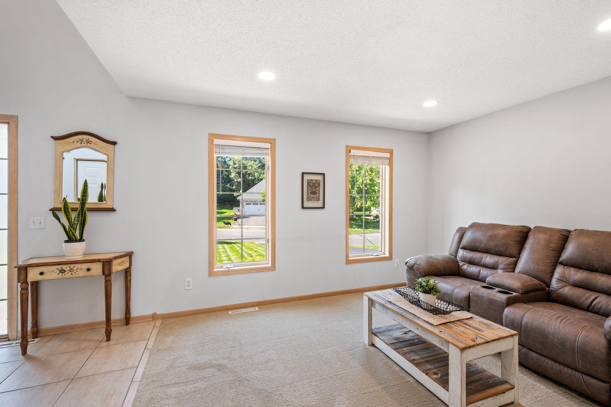 13539 Foxberry Road
