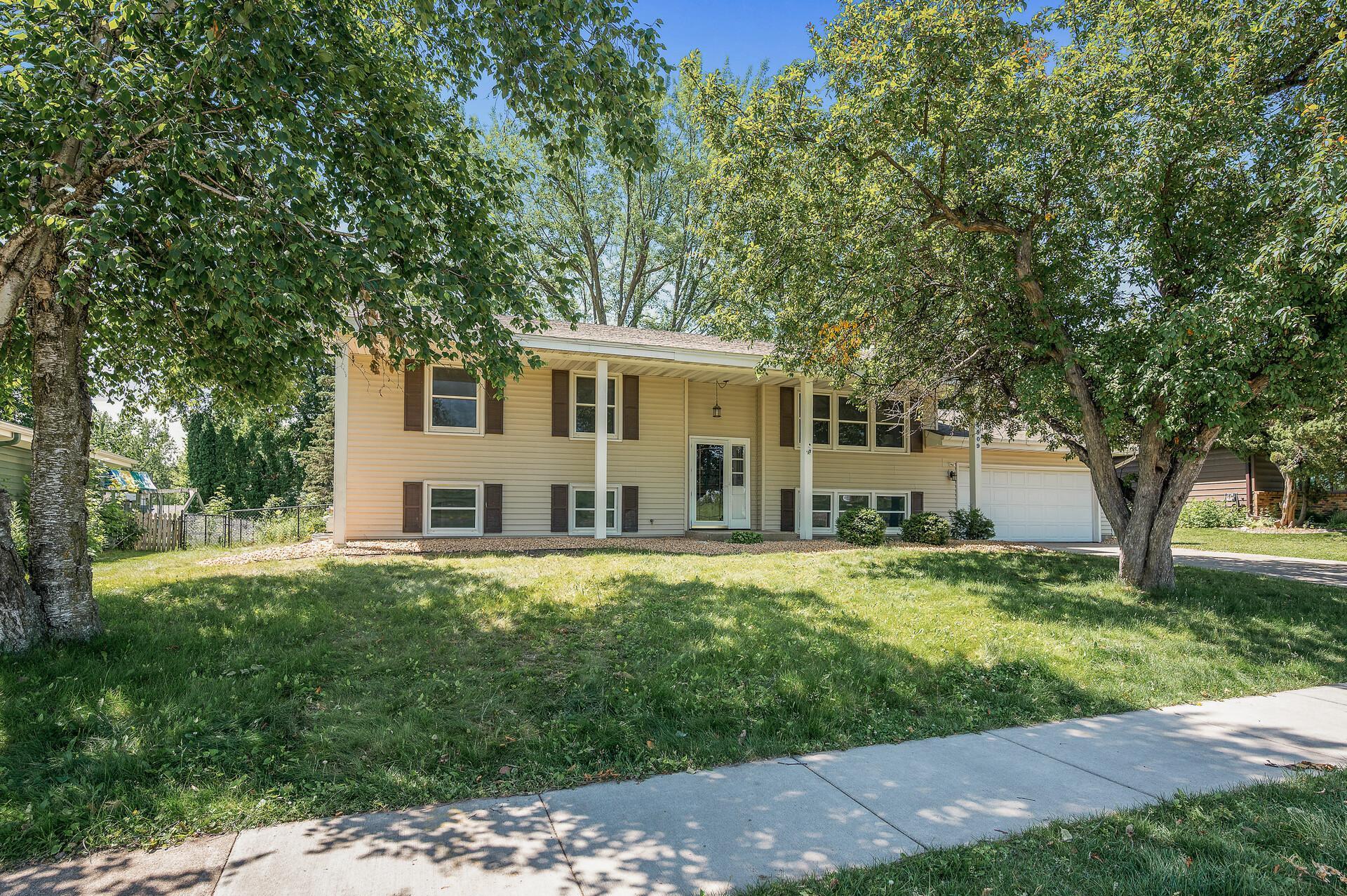 4909 W 98th Street