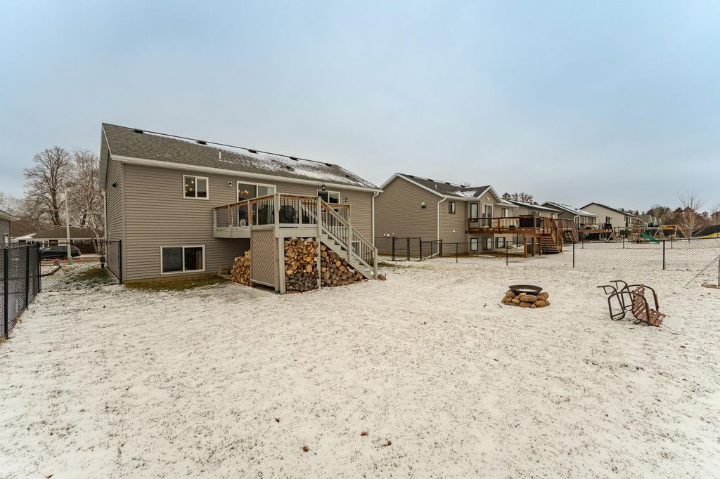 Photo of 310 Sunnydale Lane SE, Rochester, MN 55904 (MLS # 7022667)