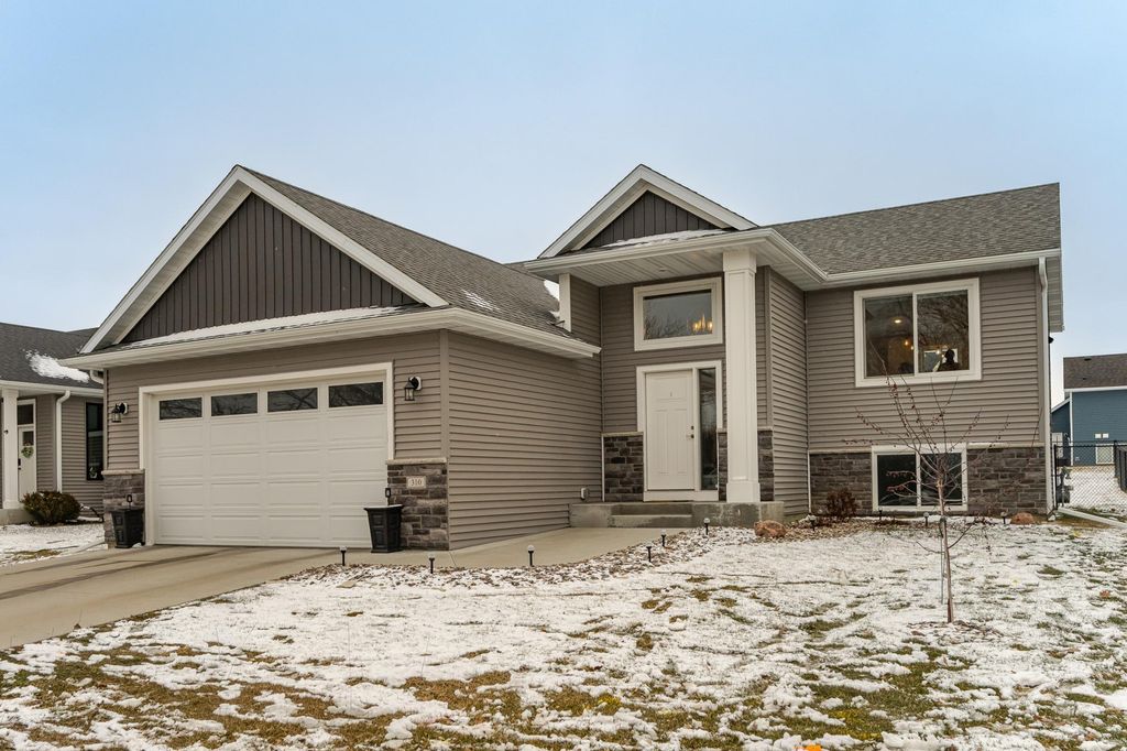 Photo of 310 Sunnydale Lane SE, Rochester, MN 55904 (MLS # 7022667)