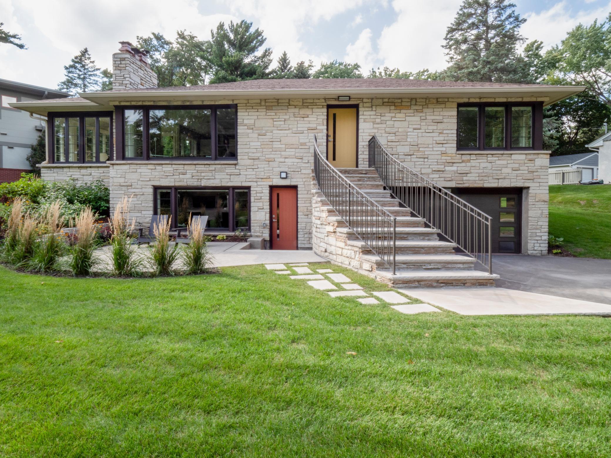 1325 Spring Valley Road