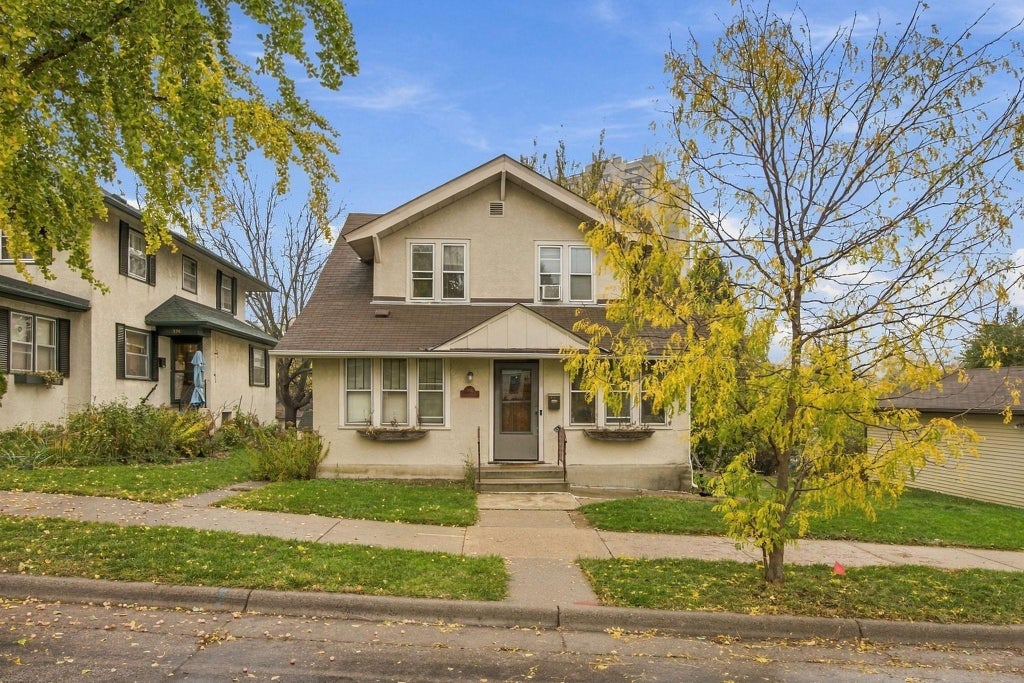 Photo of 990 Jameson Street, Saint Paul, MN 55103 (MLS # 7166740)
