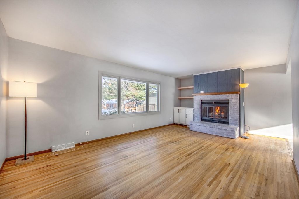 Photo of 2912 W 88th Street, Bloomington, MN 55431 (MLS # 6822728)