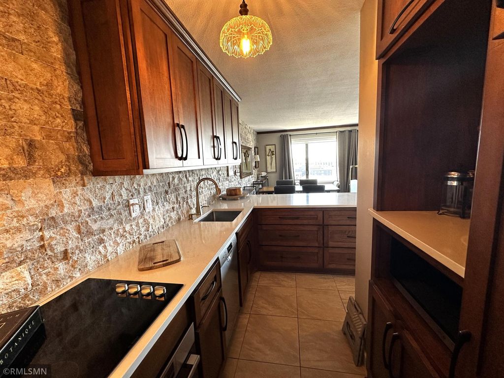 Photo of 15 S 1st Street #A1409, Minneapolis, MN 55401 (MLS # 7058615)
