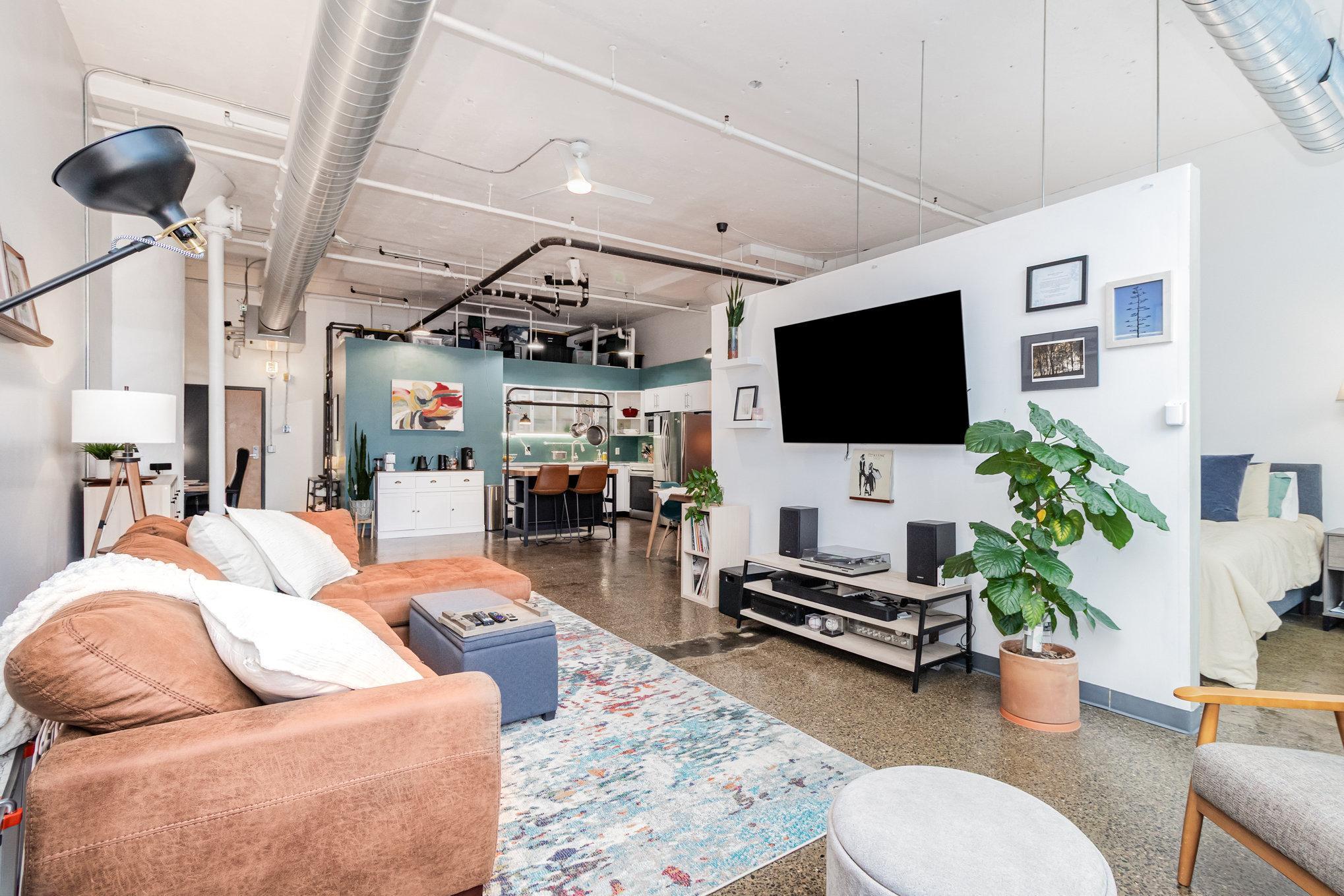 500 Robert Street N 201