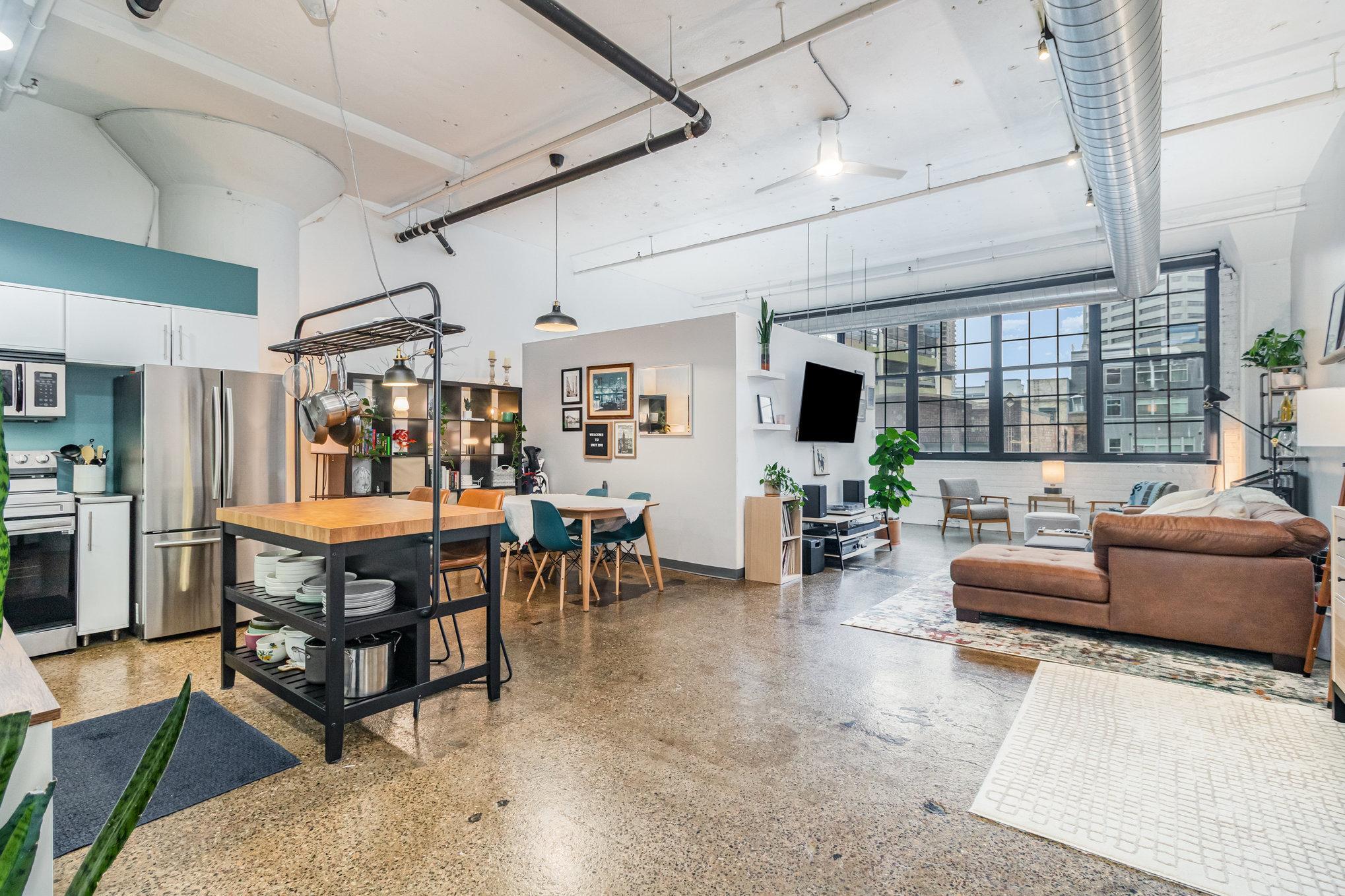 500 Robert Street N 201