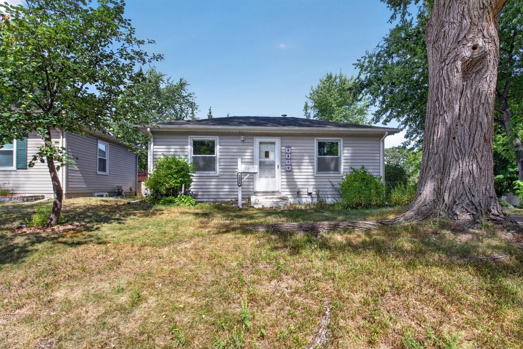 Photo of 6800 W 26th Street, Saint Louis Park, MN 55426 (MLS # 7135486)