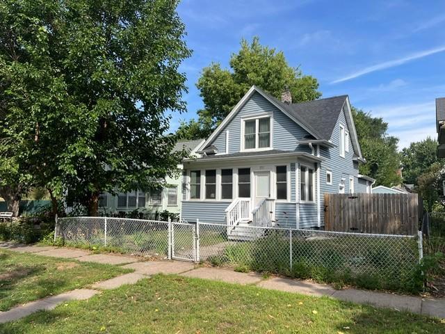 Photo of 851 Blair Avenue, Saint Paul, MN 55104 (MLS # 7152645)