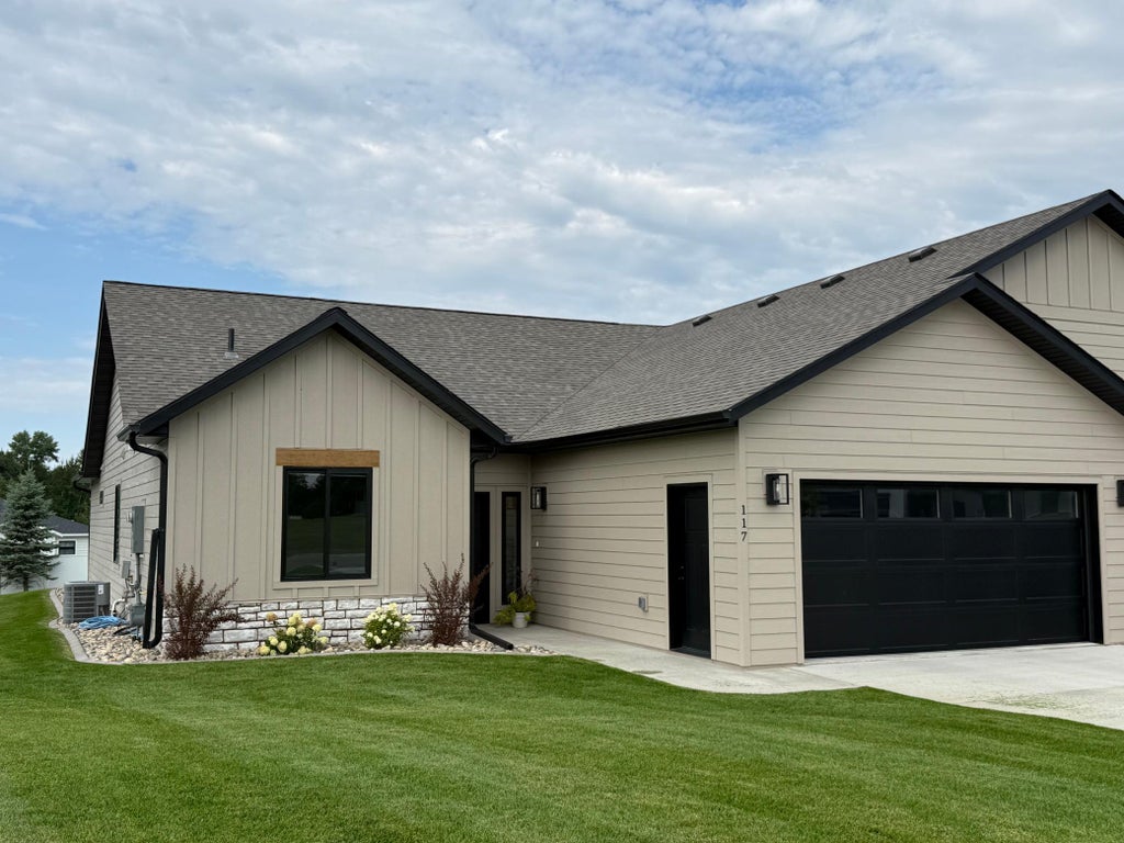 Photo of 117 Altavista Drive, Detroit Lakes, MN 56501 (MLS # 7132751)