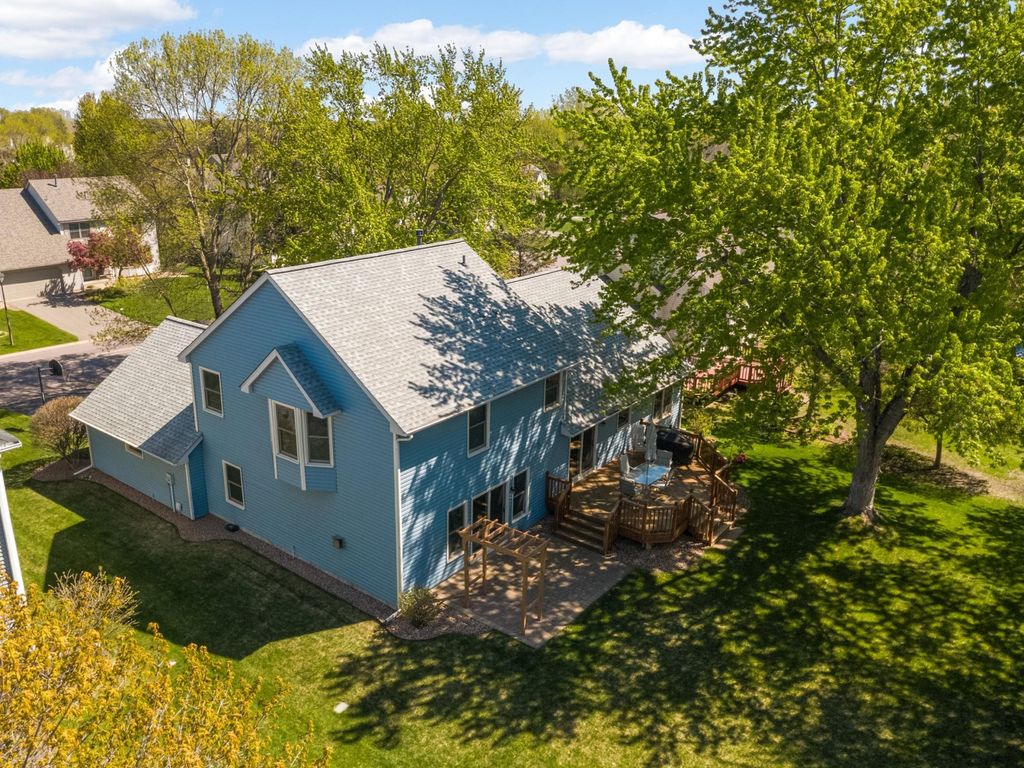Photo of 12711 Edinborough Way, Apple Valley, MN 55124 (MLS # 7067741)