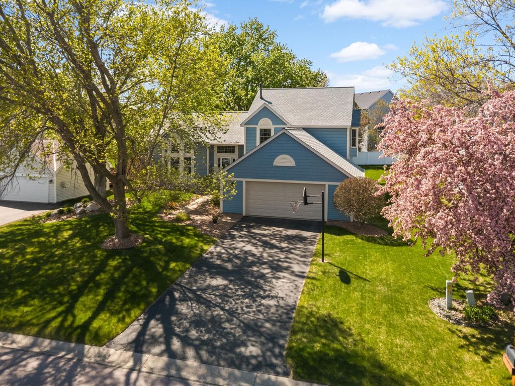 Photo of 12711 Edinborough Way, Apple Valley, MN 55124 (MLS # 7067741)