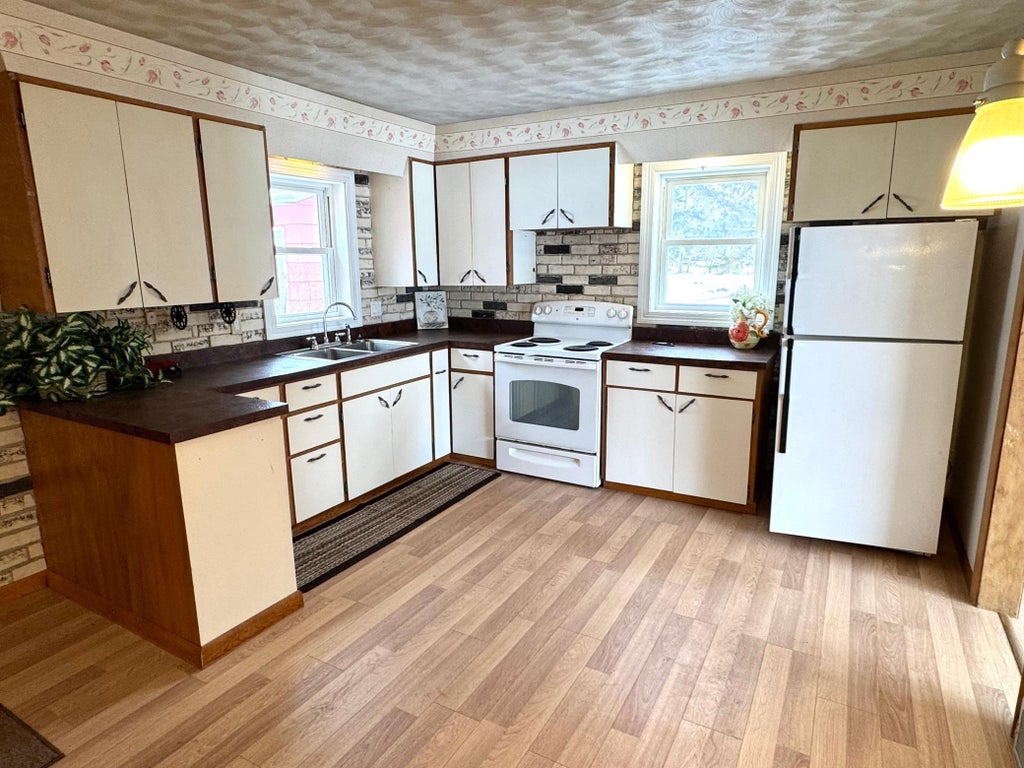 Photo of 17915 140th Avenue NE, Thief River Falls, MN 56701 (MLS # 7126392)