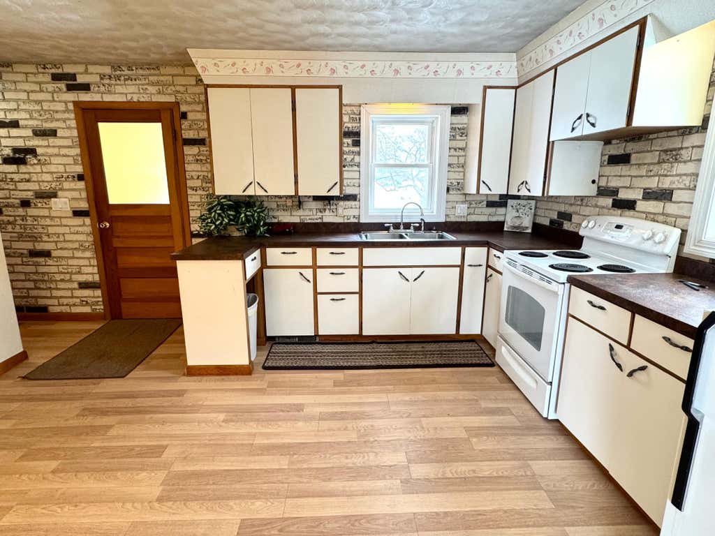 Photo of 17915 140th Avenue NE, Thief River Falls, MN 56701 (MLS # 7126392)