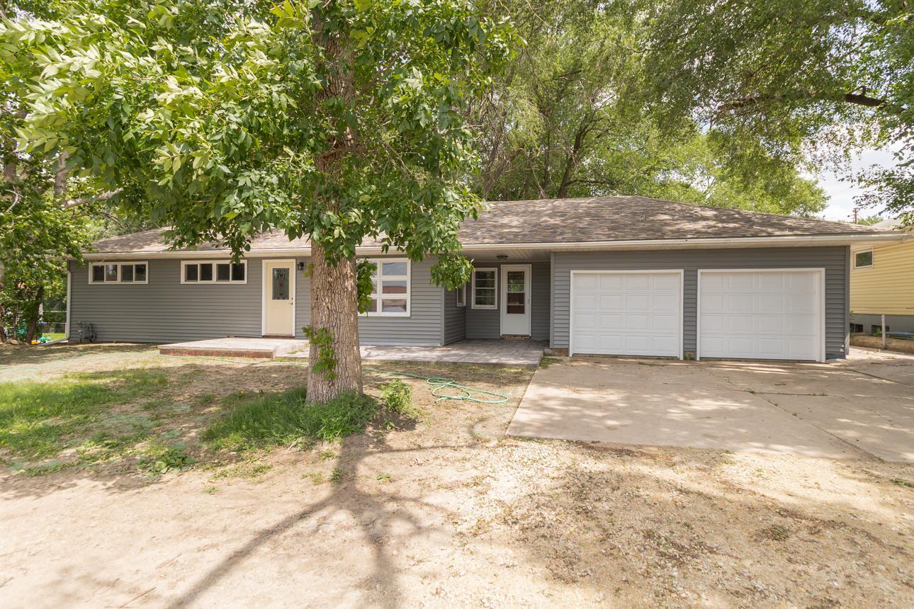 2586 Fairview Avenue N