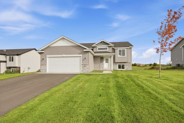 110 WOOLGRASS WAY, AVON, MN 56310 - Image 666fd53ce2a2e945df2f874b166c1e18/2421799562
