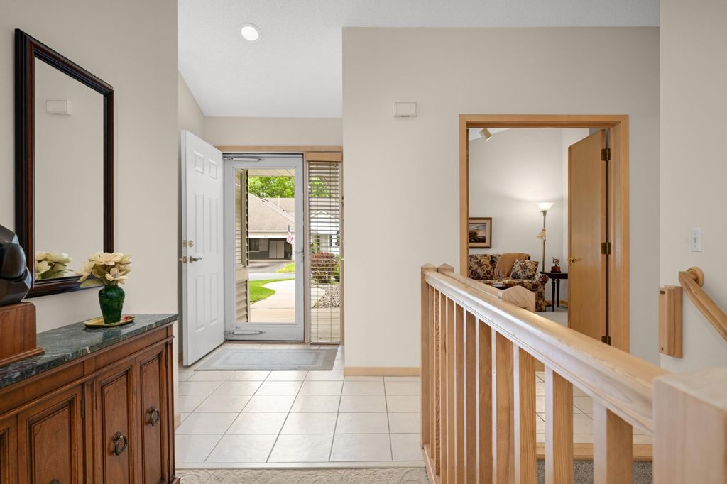 Photo of 7160 Oak Pointe Curve CURV, Bloomington, MN 55438 (MLS # 7054530)