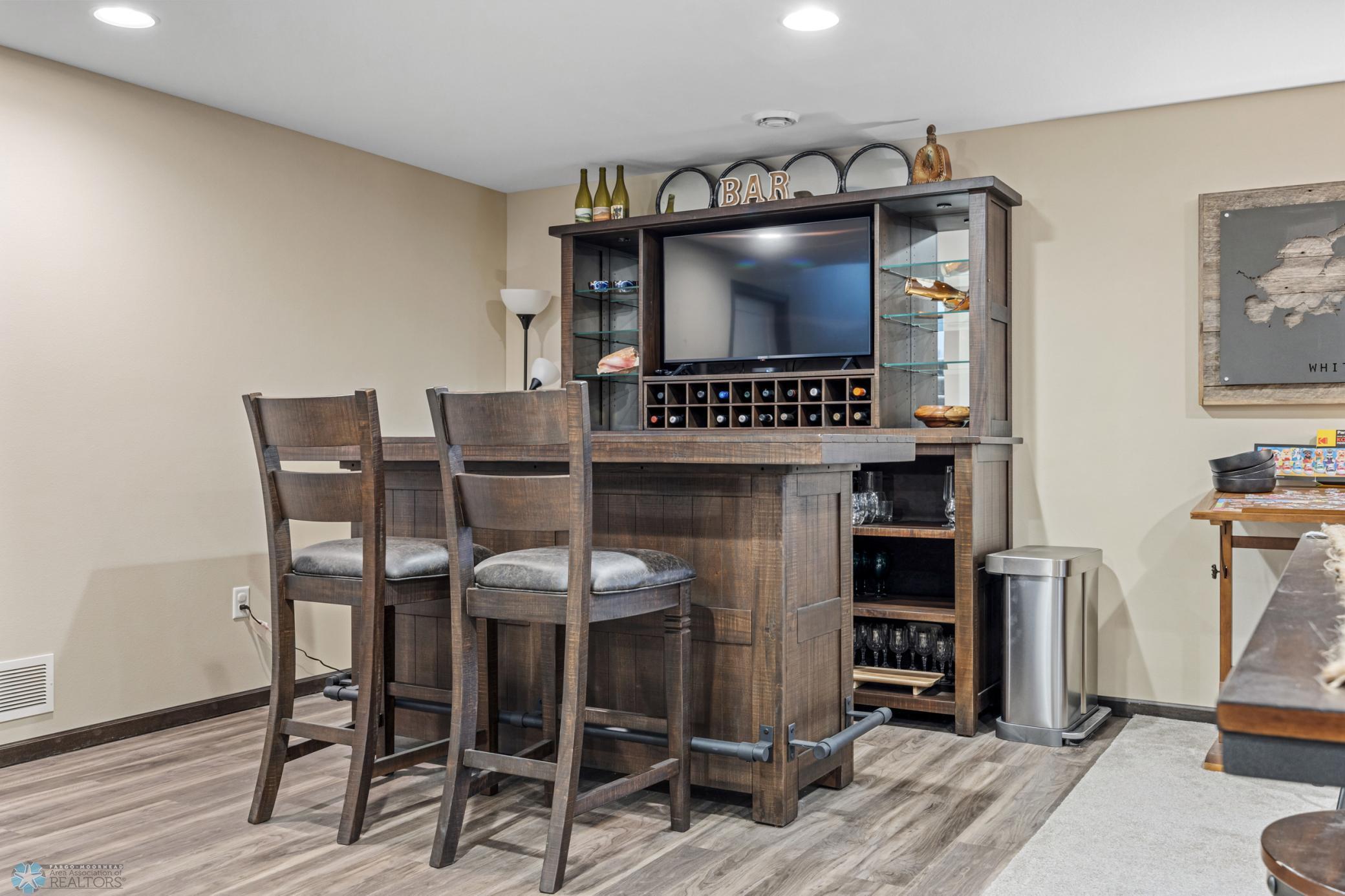 Horace, North Dakota 58047, United States, 4 Bedrooms Bedrooms, ,3 BathroomsBathrooms,Residential,Pending Sale,250149