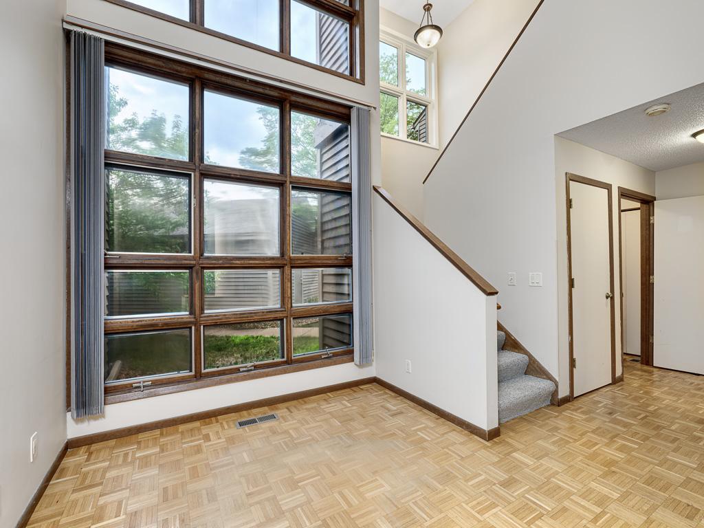 1381 Spencer Road W