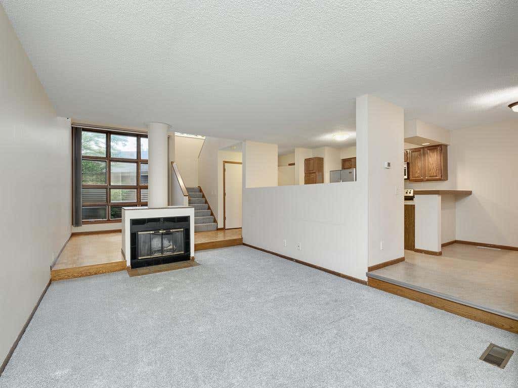 Photo of 1381 Spencer Road W, Saint Paul, MN 55108 (MLS # 7121698)