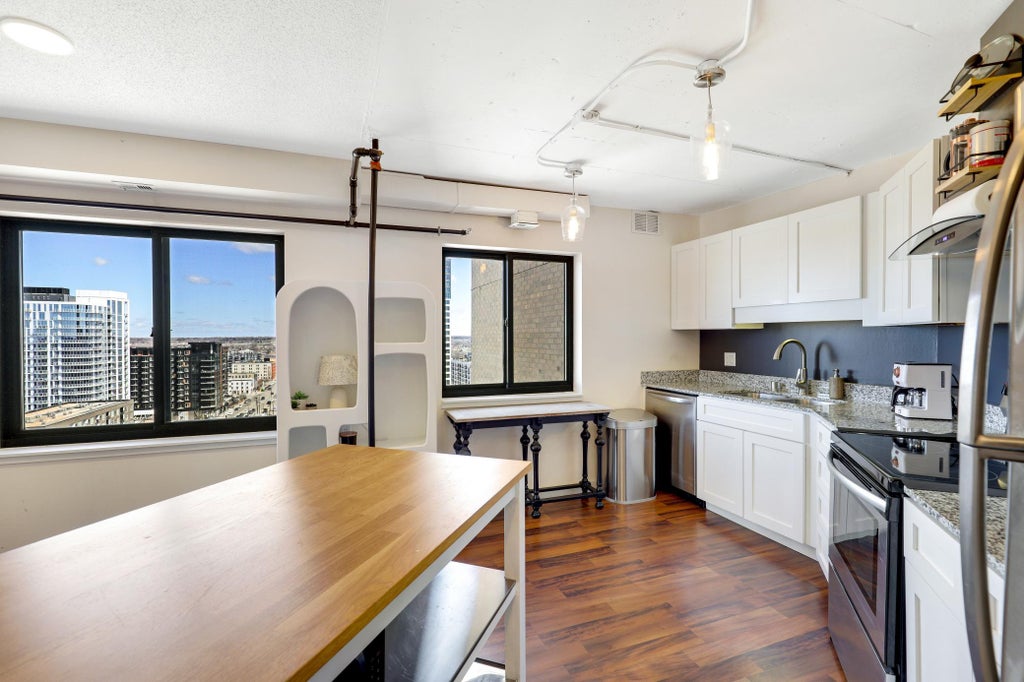 Photo of 20 2nd Street NE #P1702, Minneapolis, MN 55413 (MLS # 7152741)