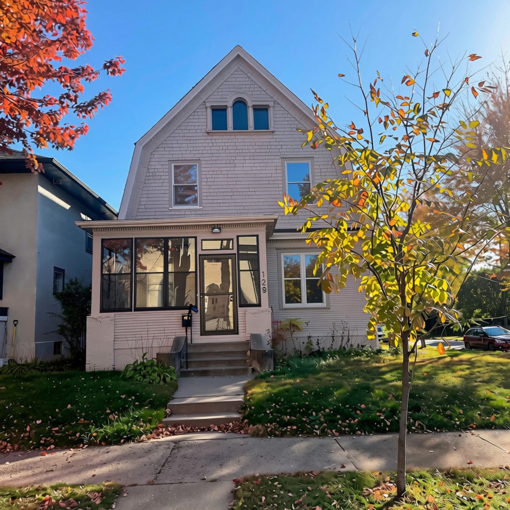 Photo of 129 W 33rd Street, Minneapolis, MN 55408 (MLS # 7130651)