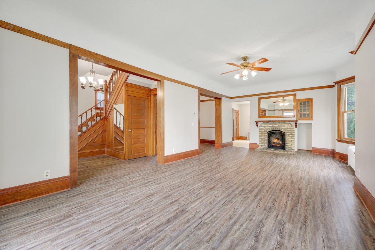 129 W 33rd Street