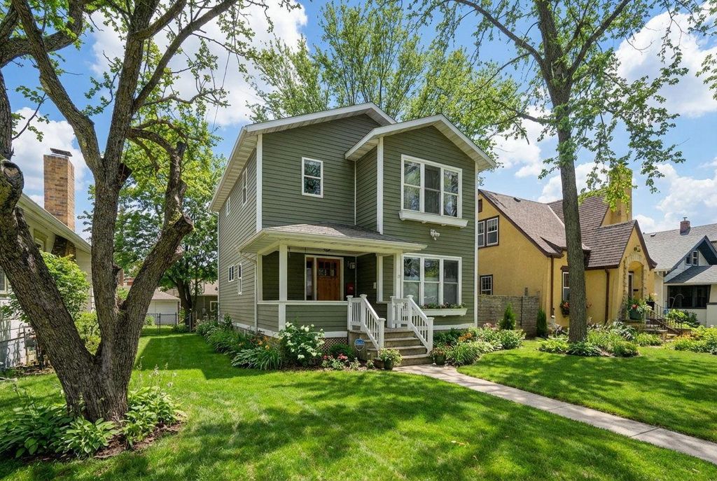 Photo of 241 Russell Avenue S, Minneapolis, MN 55405 (MLS # 7012004)