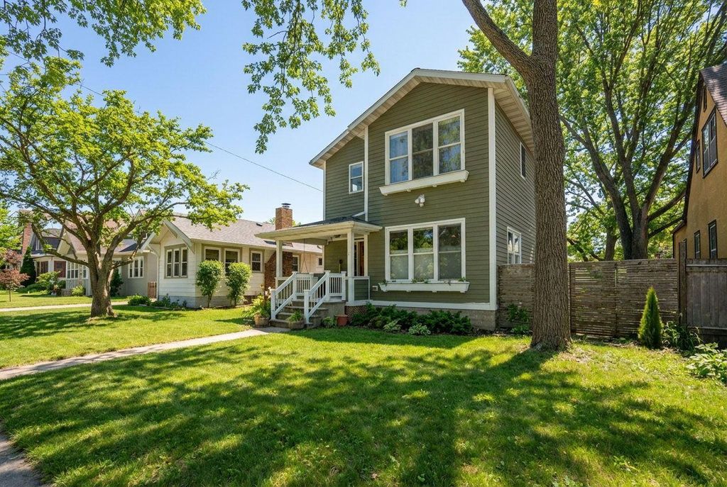 Photo of 241 Russell Avenue S, Minneapolis, MN 55405 (MLS # 7012004)
