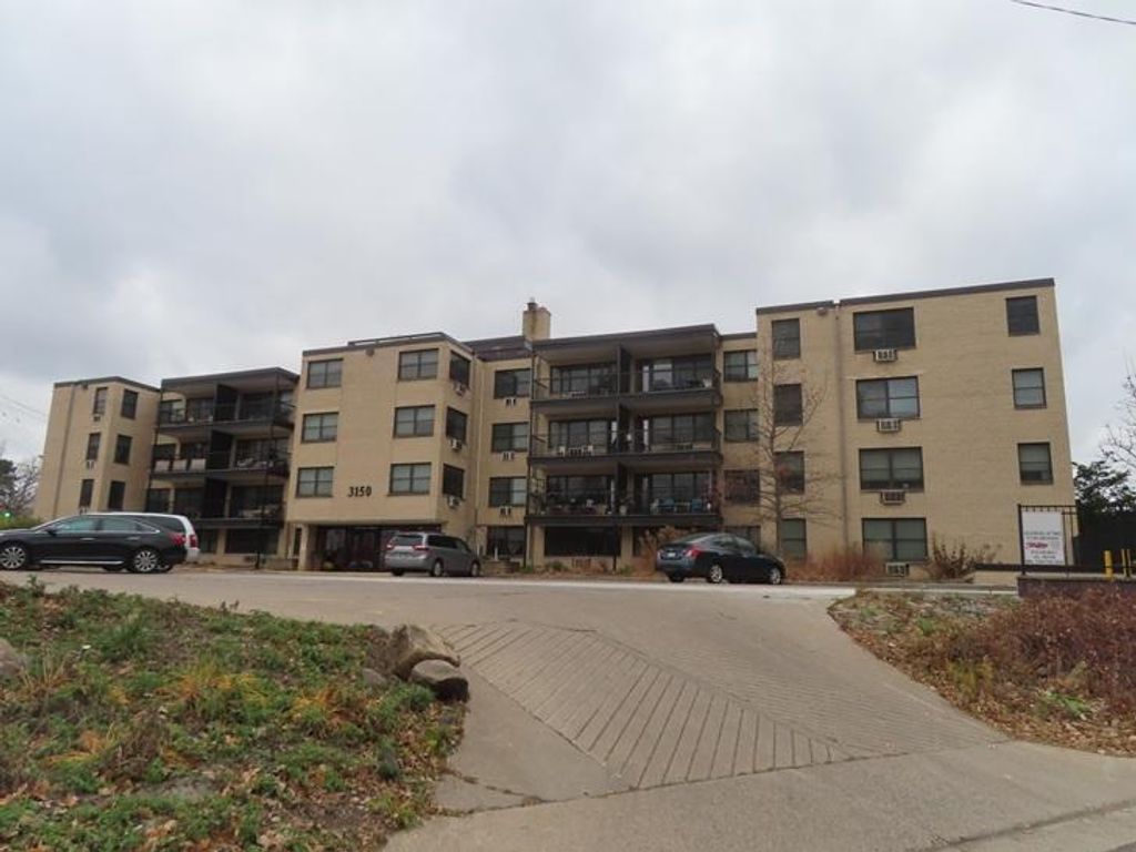 Photo of 3150 Excelsior Boulevard #304, Minneapolis, MN 55416 (MLS # 7002775)