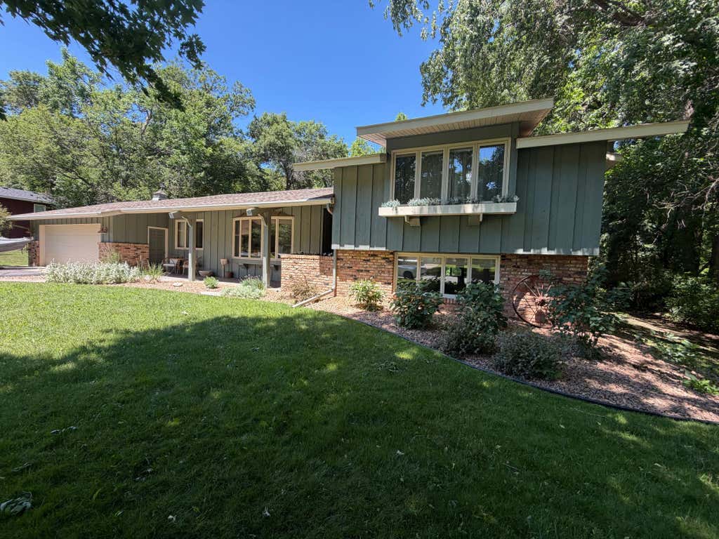 Photo of 2005 13th Street S, Saint Cloud, MN 56301 (MLS # 7091294)