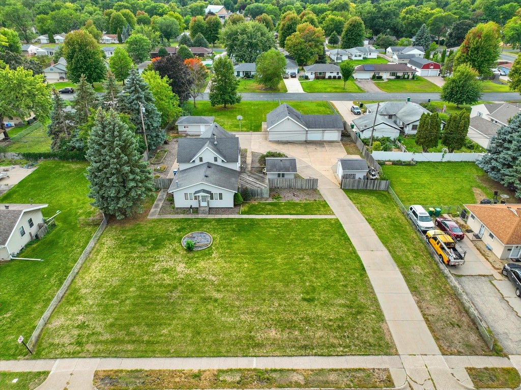 Photo of 8428 Portland Avenue S, Bloomington, MN 55420 (MLS # 7147794)