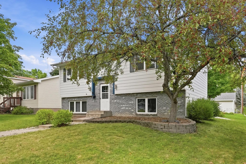 Photo of 406 5th Avenue N, Sauk Rapids, MN 56379 (MLS # 7147372)