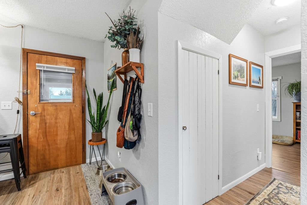 Photo of 420 14th Street W, Hastings, MN 55033 (MLS # 7030851)