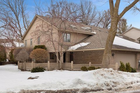 1135 Hollybrook Drive Wayzata MN 55391