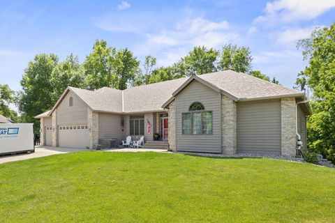 Photo of 760 Colorado Court NW, Hutchinson, MN 55350 (MLS # 7073693)