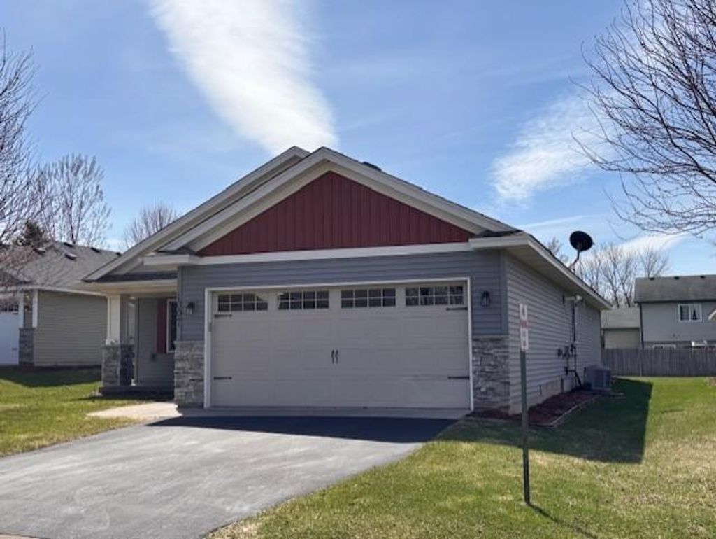 Photo of 1007 Winsome Way NW, Isanti, MN 55040 (MLS # 7058792)