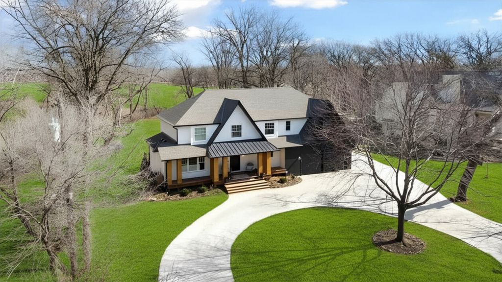 Photo of 3141 Fairchild Avenue, Wayzata, MN 55391 (MLS # 7038449)