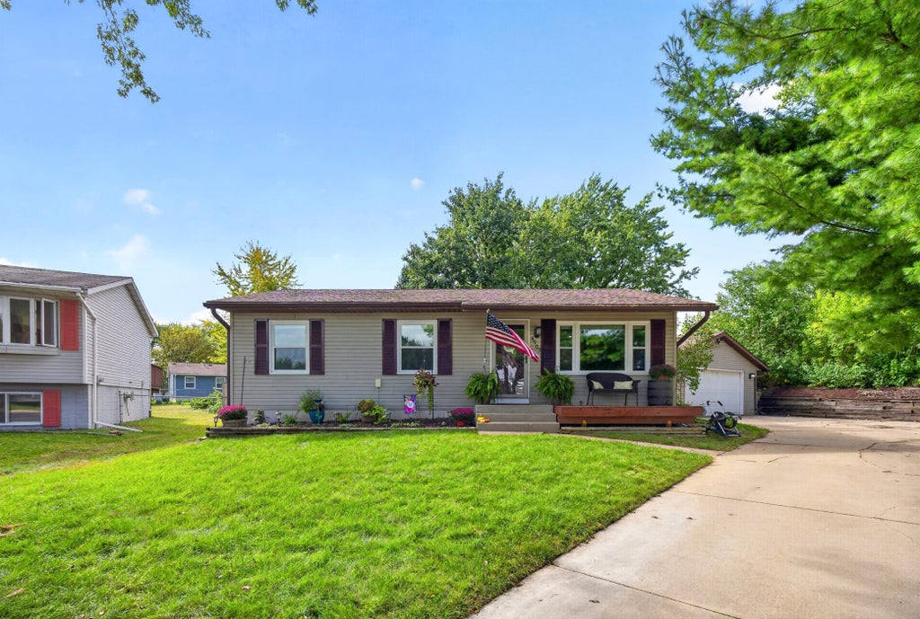 Photo of 4503 21 1/2 Avenue NW, Rochester, MN 55901 (MLS # 7152983)