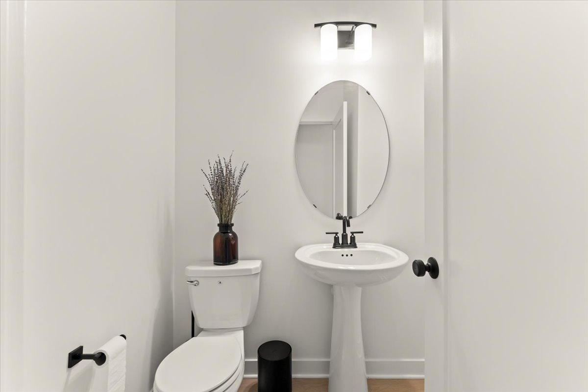 850 Mount Curve Boulevard H