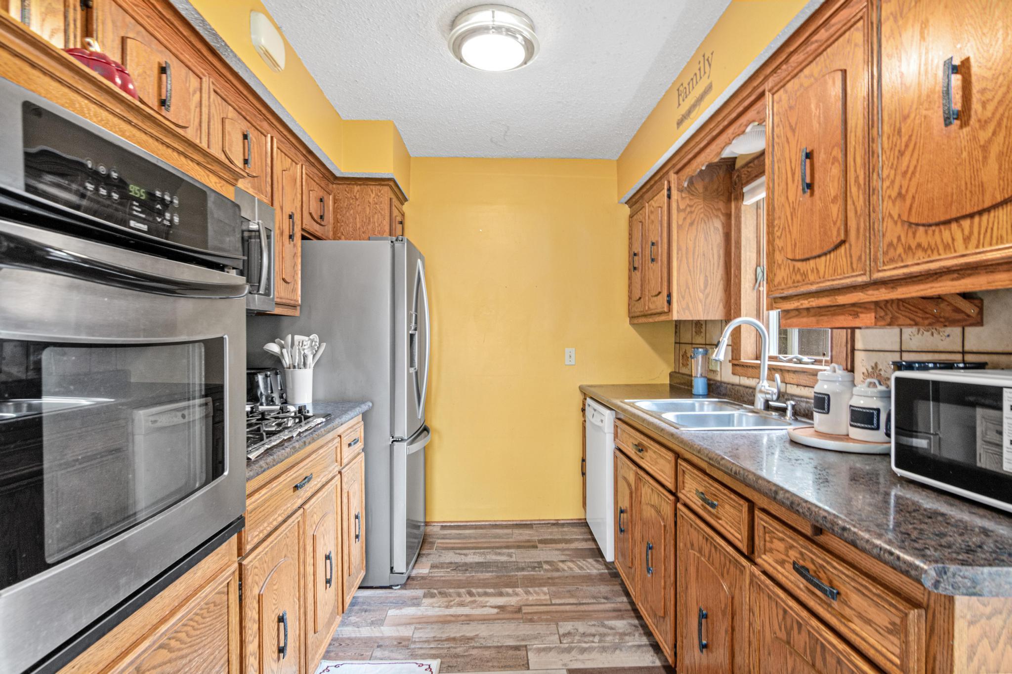 13817 Thomas Avenue S