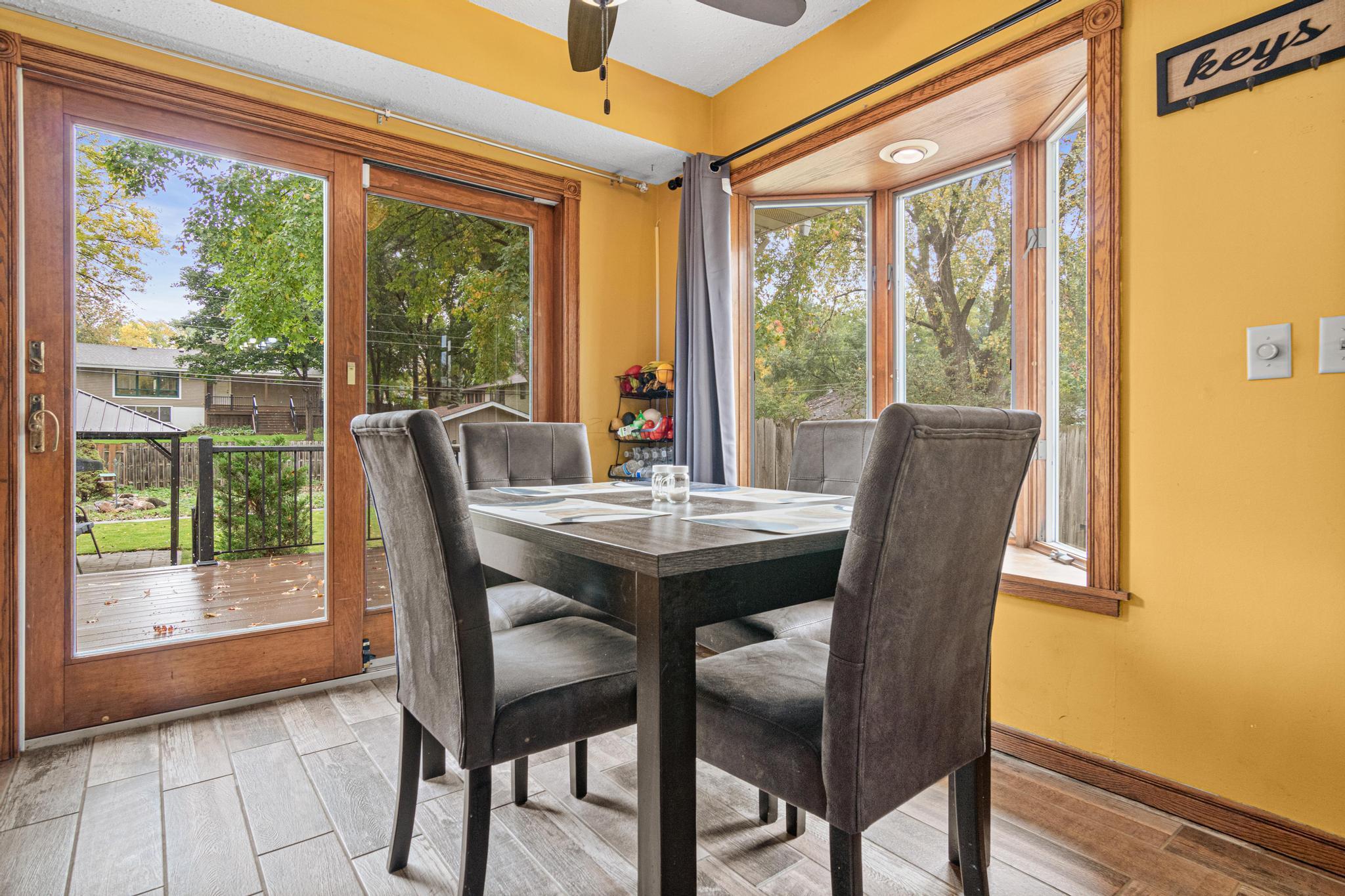 13817 Thomas Avenue S