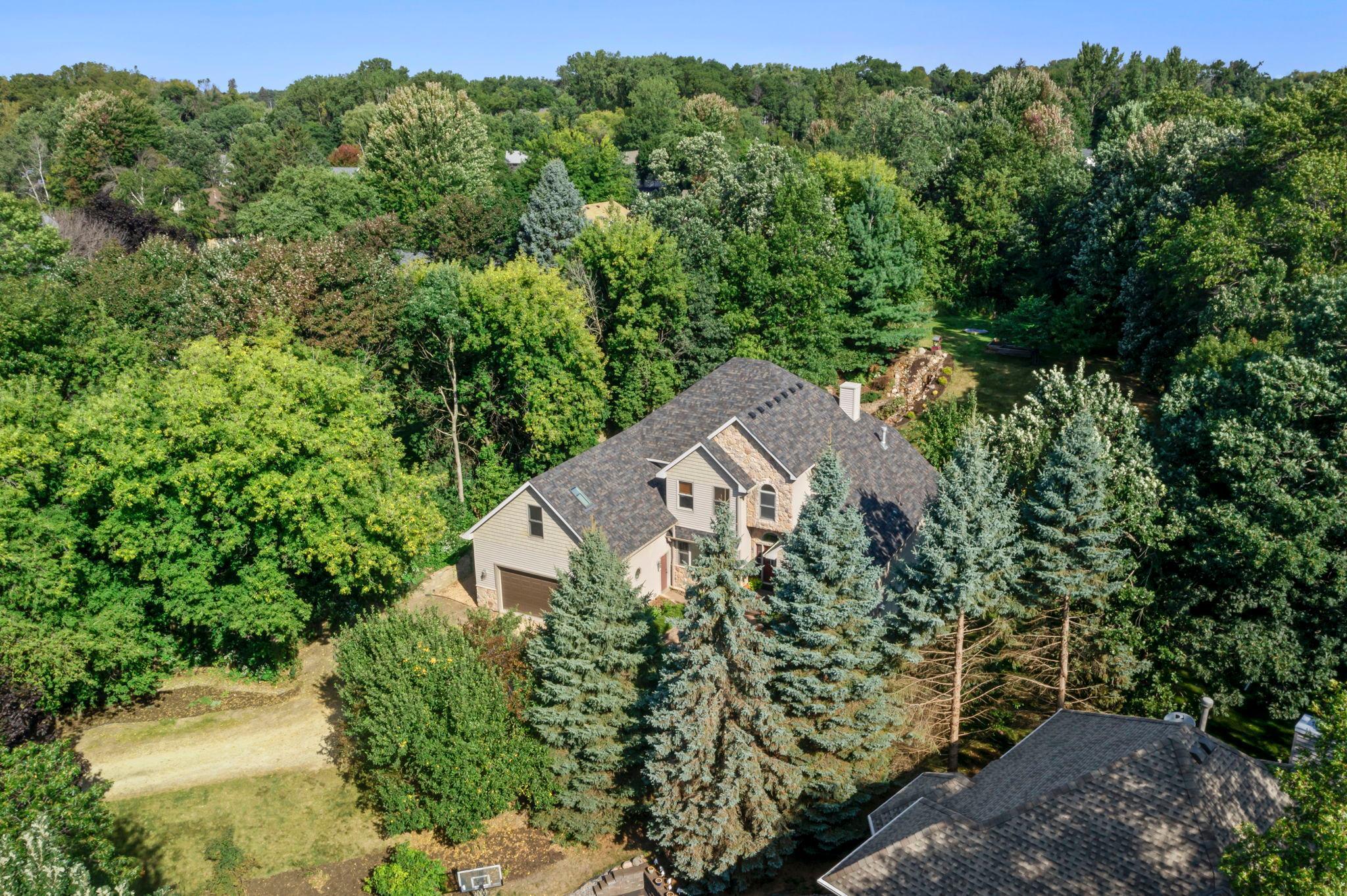 2317 Arlington Avenue E