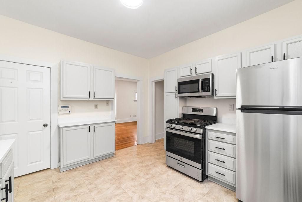 Photo of 1158 Central Avenue W, Saint Paul, MN 55104 (MLS # 7007943)