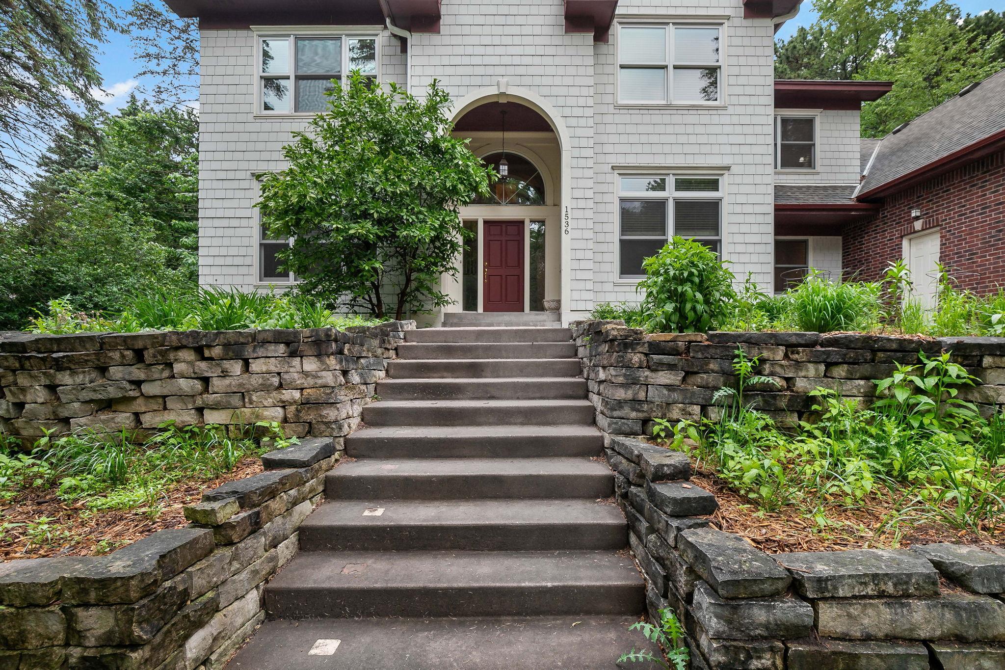 1536 Shannon Drive