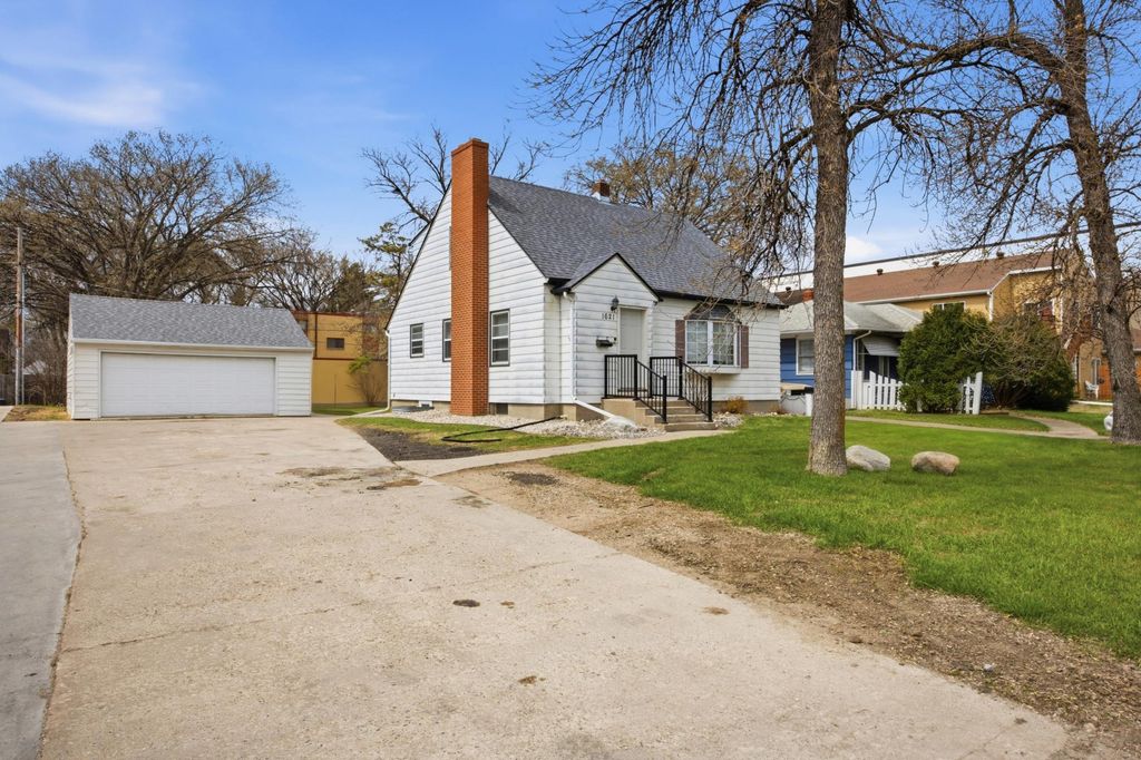 Photo of 1621 8th Street S, Moorhead, MN 56560 (MLS # 7068994)