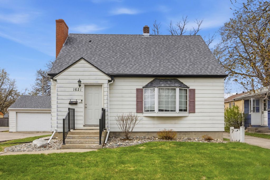 Photo of 1621 8th Street S, Moorhead, MN 56560 (MLS # 7068994)