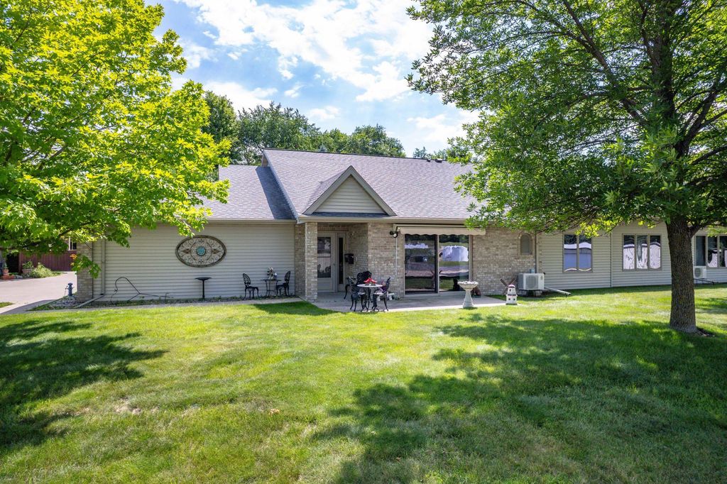 Photo of 1036 N 1st Avenue, Fergus Falls, MN 56537 (MLS # 7104756)