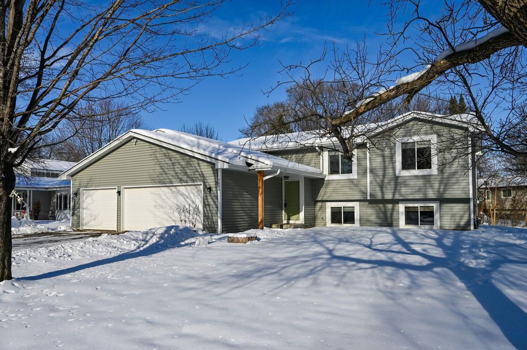 Photo of 7606 116th Avenue N, Champlin, MN 55316 (MLS # 7000878)